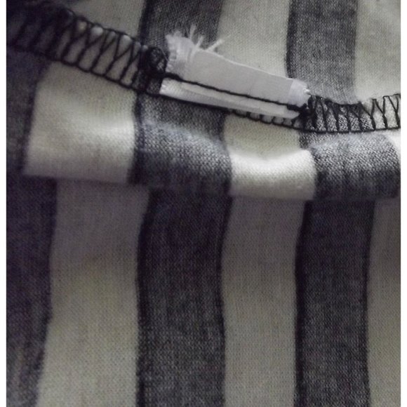 LULAROE Julia Dress Size Small Black Red Roses Dipped Julia - Picture 8 of 9